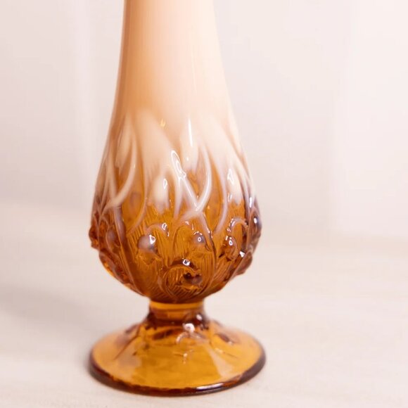 Vintage Fenton Amber Opalescent Glass Footed Lily of The Valley Vase - Picture 3 of 4